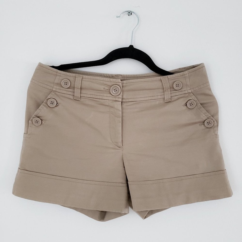 H&M Sandy Tan Short with Buttons (Size 8)